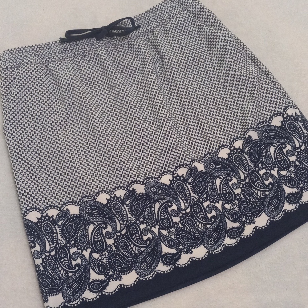 Lucy & Laurel Navy and White Paisley Pocket A-line Skirt